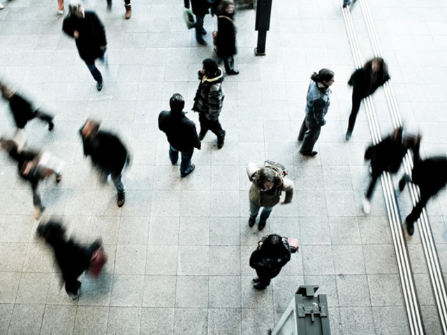 Sospensione della circolazione veicolare a causa di lavori di fresatura e rifacimento dell' asfalto dell' intero manto stradale delle strade interne al centro abitato. 